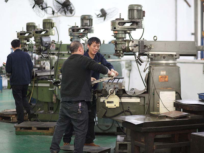 為什么注塑模具成型會出現(xiàn)頂白？